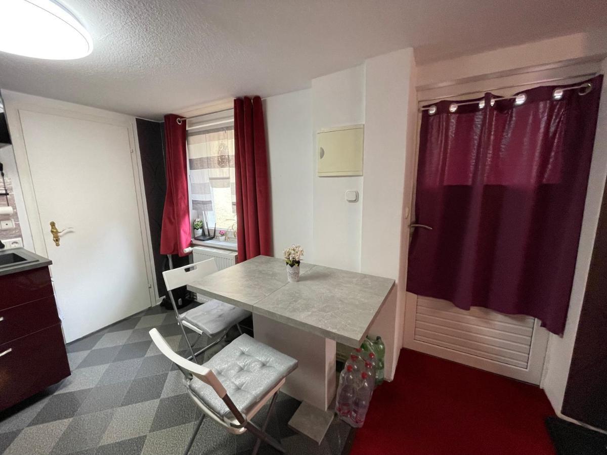 Tiny House Apartment Burig Luaran gambar